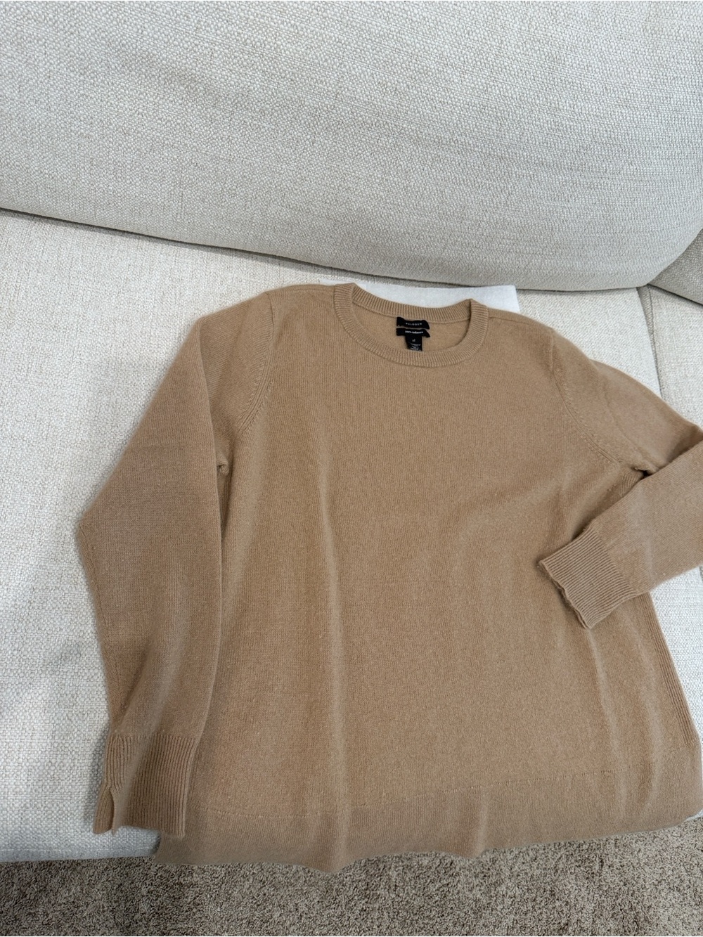 Halogen Women’s Crewneck Sweater in Camel